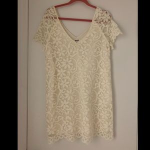 BB Dakota Off White Lace Shift Dress ‘Rene’